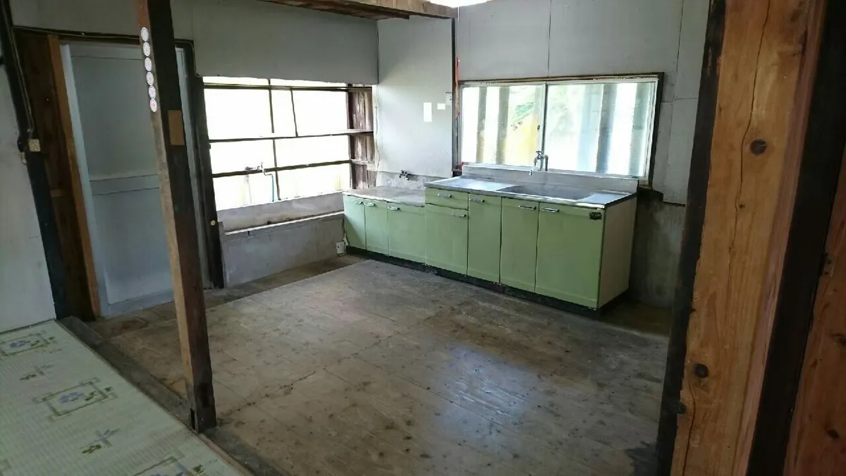 遺品整理 作業後 一戸建てキッチン